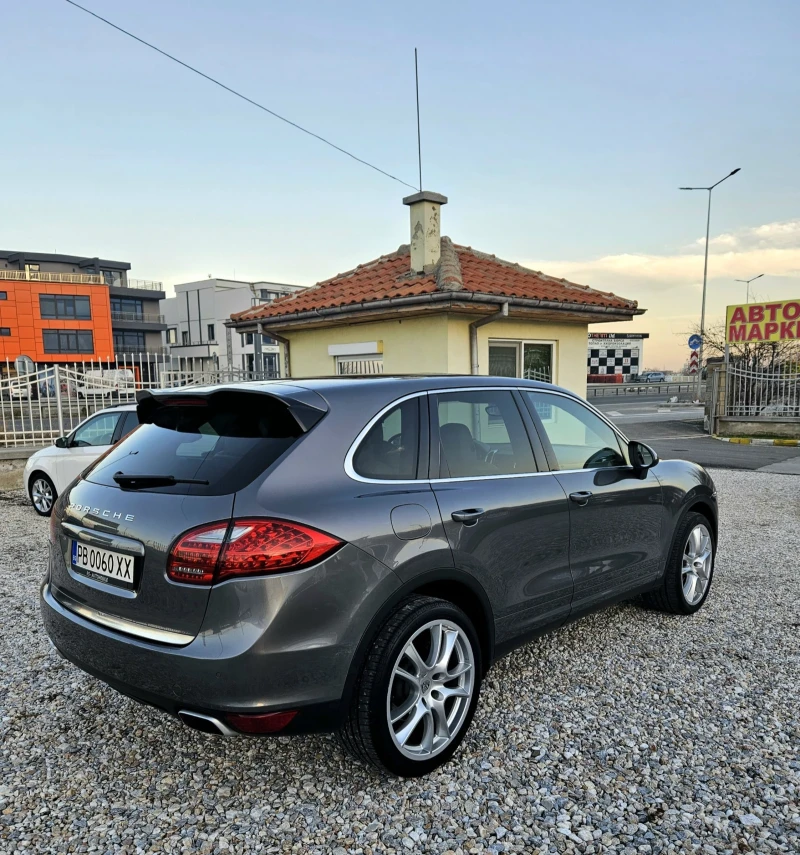 Porsche Cayenne 3.0TDI V6 245kc 8скорости Панорама  Сменени вериги, снимка 4 - Автомобили и джипове - 48622059