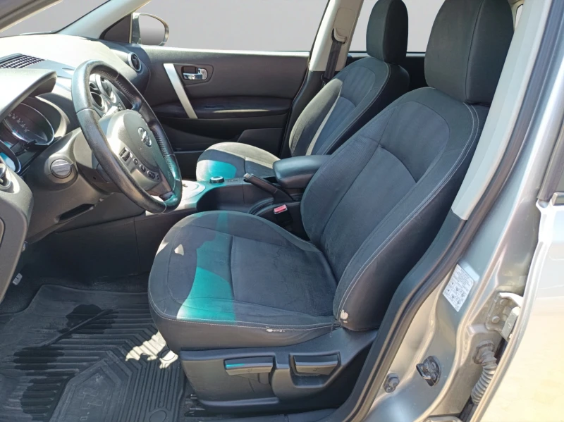 Nissan Qashqai, снимка 13 - Автомобили и джипове - 50939376