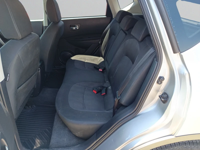 Nissan Qashqai, снимка 14 - Автомобили и джипове - 50939376