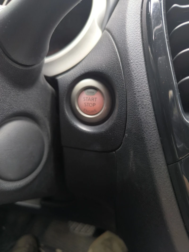 Nissan Juke, снимка 11 - Автомобили и джипове - 52554541