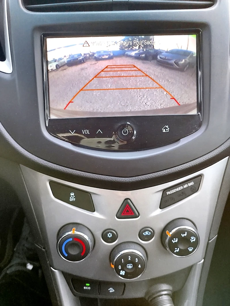 Chevrolet Trax 1.7 Diesel* LT, снимка 15 - Автомобили и джипове - 52863182