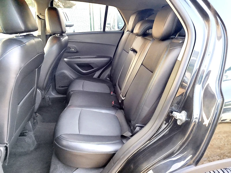 Chevrolet Trax 1.7 Diesel* LT, снимка 12 - Автомобили и джипове - 52863182