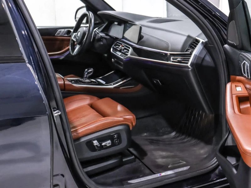 BMW X7 I * M-Package* * HeadUp* AвтоКредит* (ЦЕНА ДО БГ), снимка 13 - Автомобили и джипове - 53245391