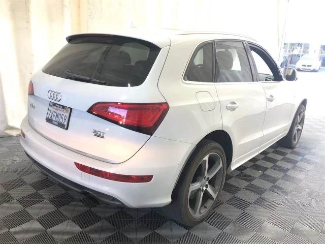 Audi Q5 3.0T Premium Plus* ПОДГРЕВ* KEYLESS, снимка 2 - Автомобили и джипове - 47981713