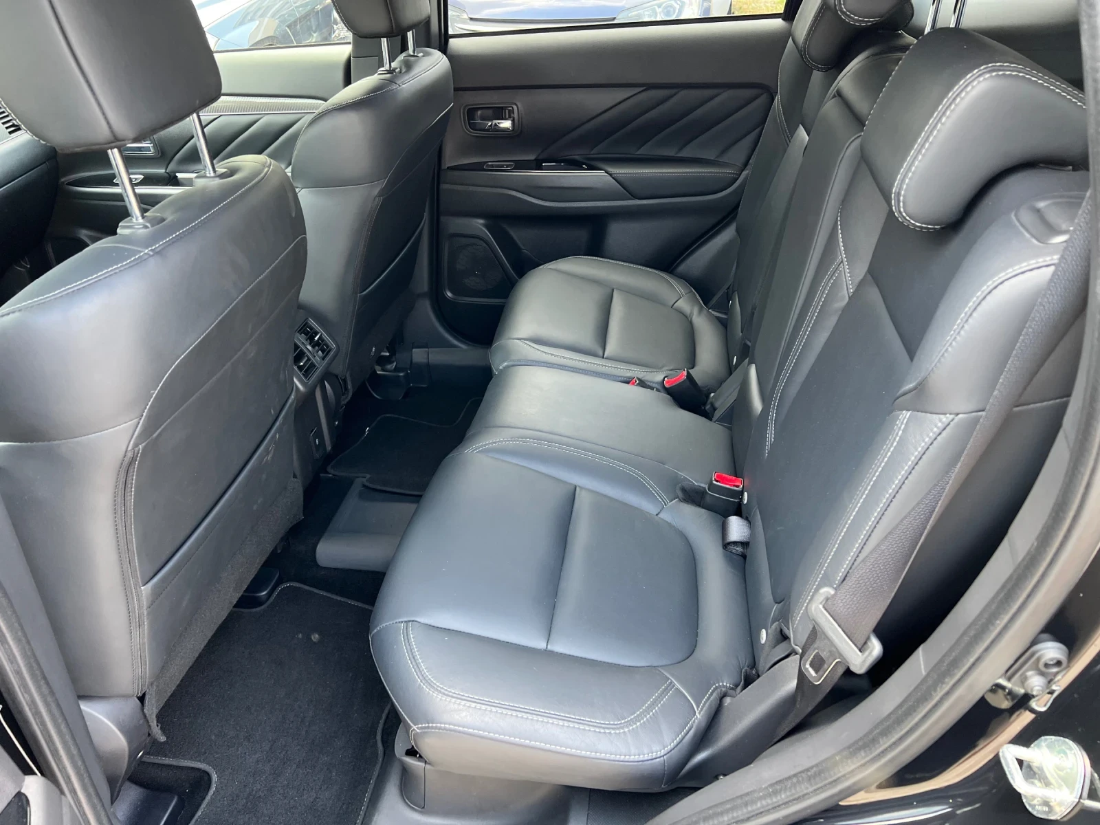 Mitsubishi Outlander 2.4i, ШВЕЙЦАРИЯ, DIAMOND,  - изображение 9