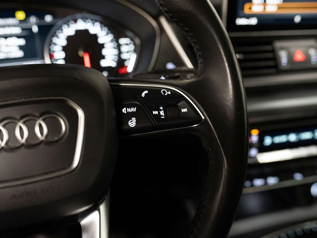 Audi Q5 * quattro Premium Plus * CARFAX * ЦЕНА ДО БГ - изображение 10