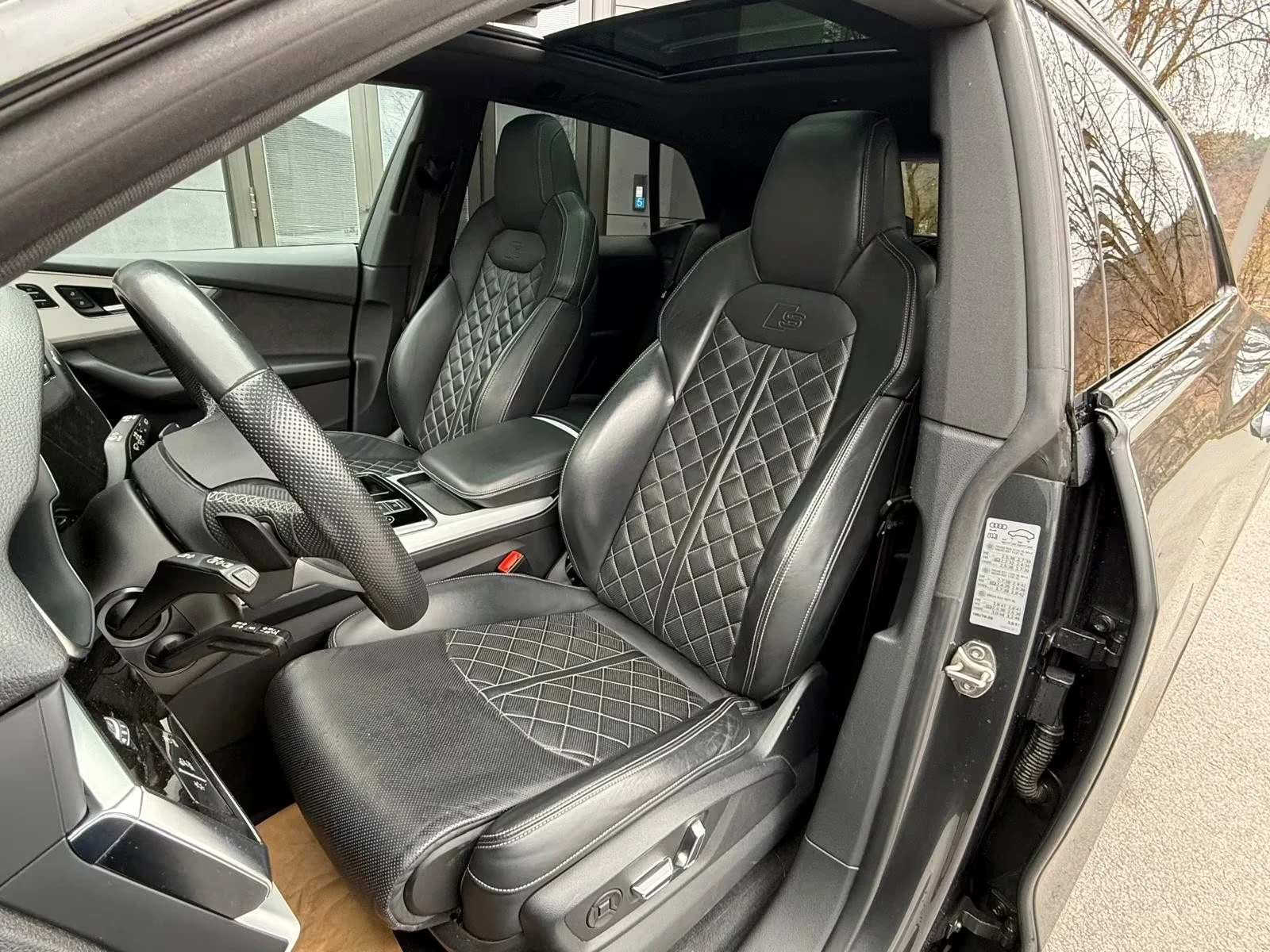 Audi SQ8 4.0TFSI* Pano* S-Line* 360* Лизинг, снимка 5 - Автомобили и джипове - 53962179