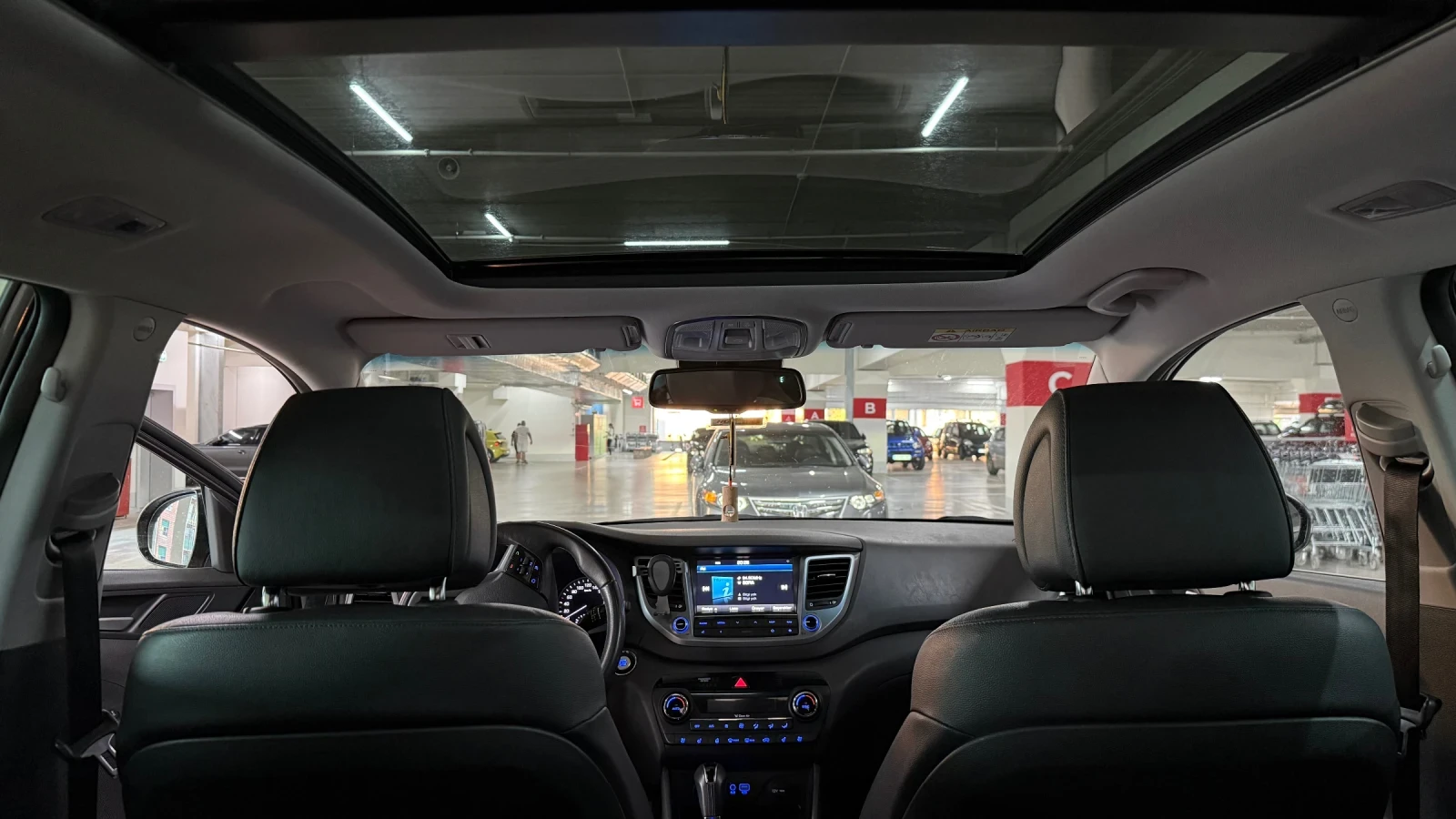 Hyundai Tucson 4x4 БЕЗ ЗАБЕЛЕЖКИ   БЕЗ РАЗХОДИ   FULL+ FULL, снимка 10 - Автомобили и джипове - 54100132