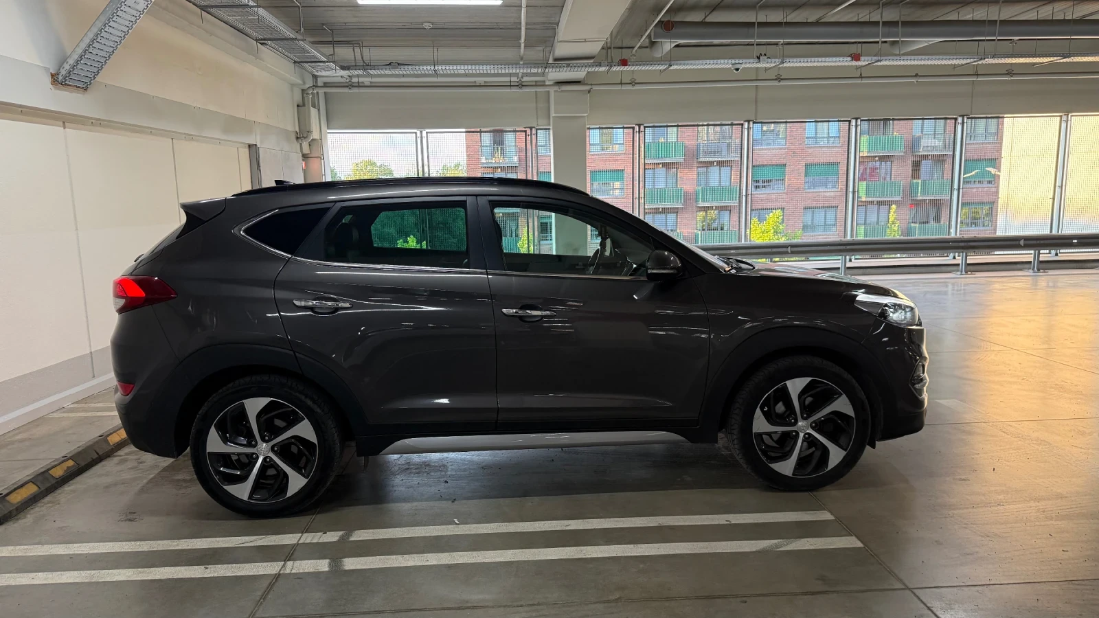 Hyundai Tucson 4x4 БЕЗ ЗАБЕЛЕЖКИ   БЕЗ РАЗХОДИ   FULL+ FULL, снимка 5 - Автомобили и джипове - 54100132
