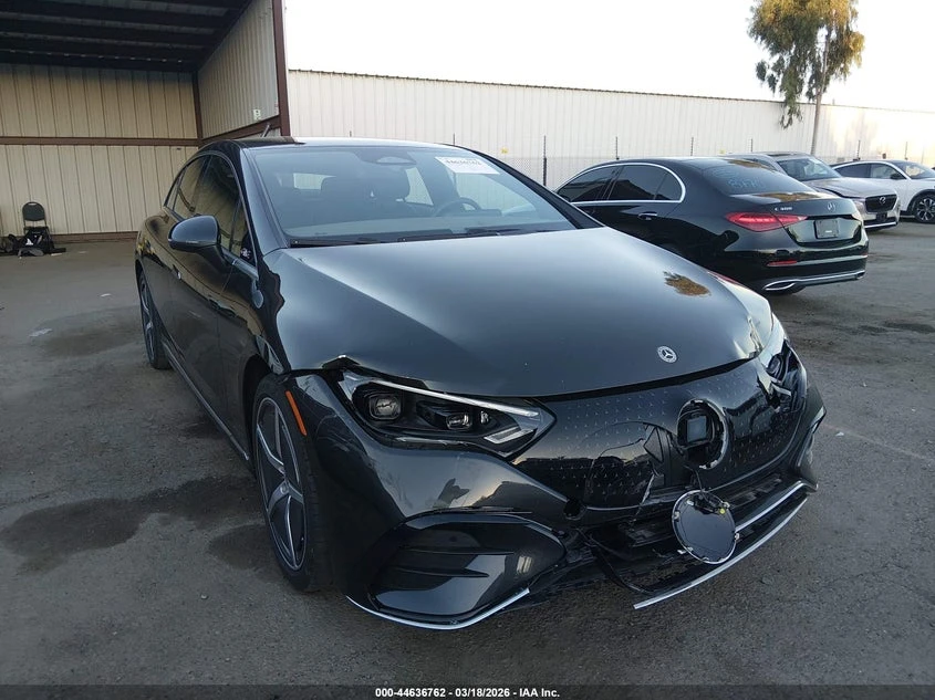 Mercedes-Benz EQE 350+ , снимка 6 - Автомобили и джипове - 54402775