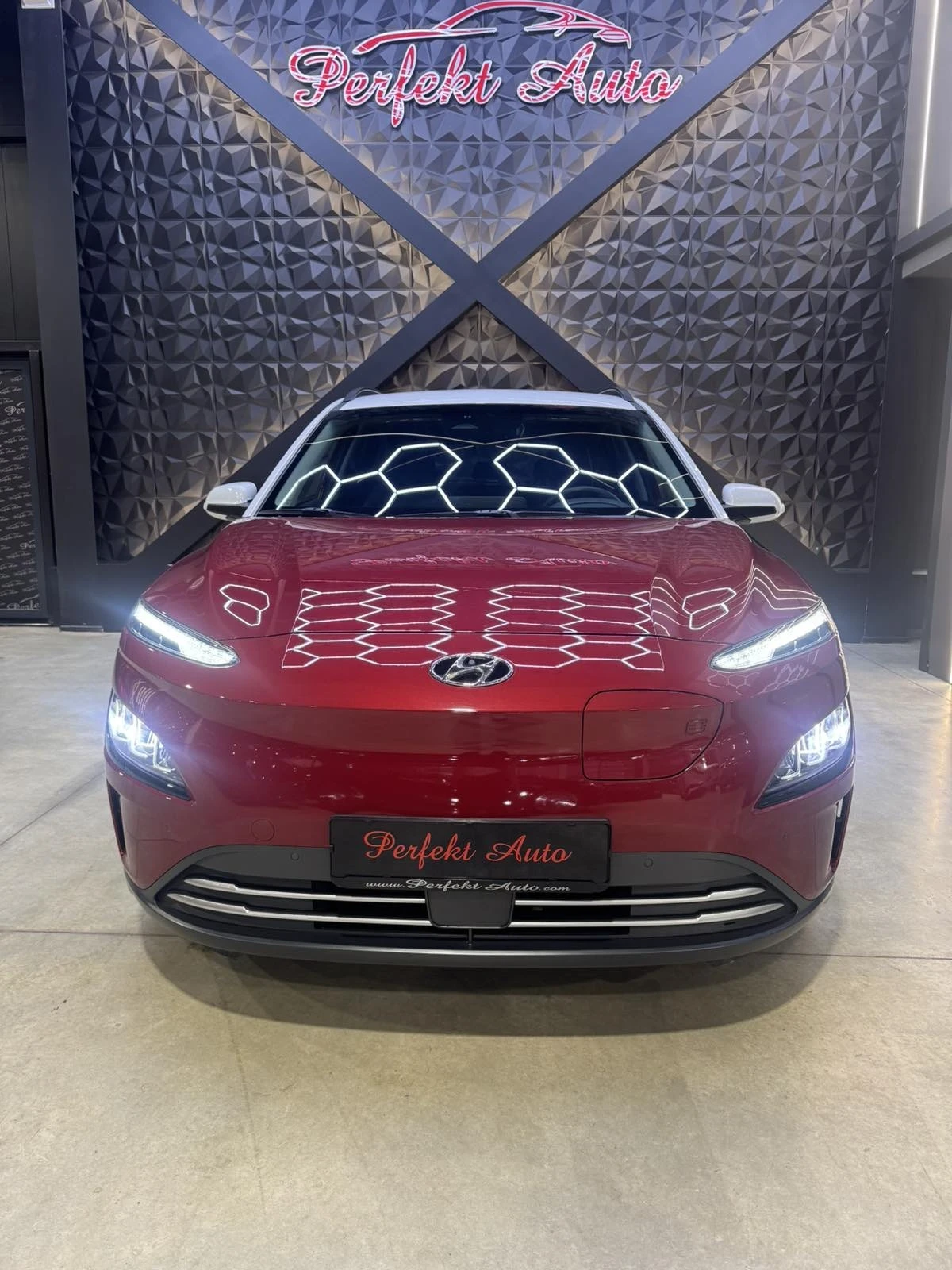 Hyundai Kona * FULL Екстри * KRELL * HEAD UP * , снимка 2 - Автомобили и джипове - 54419512