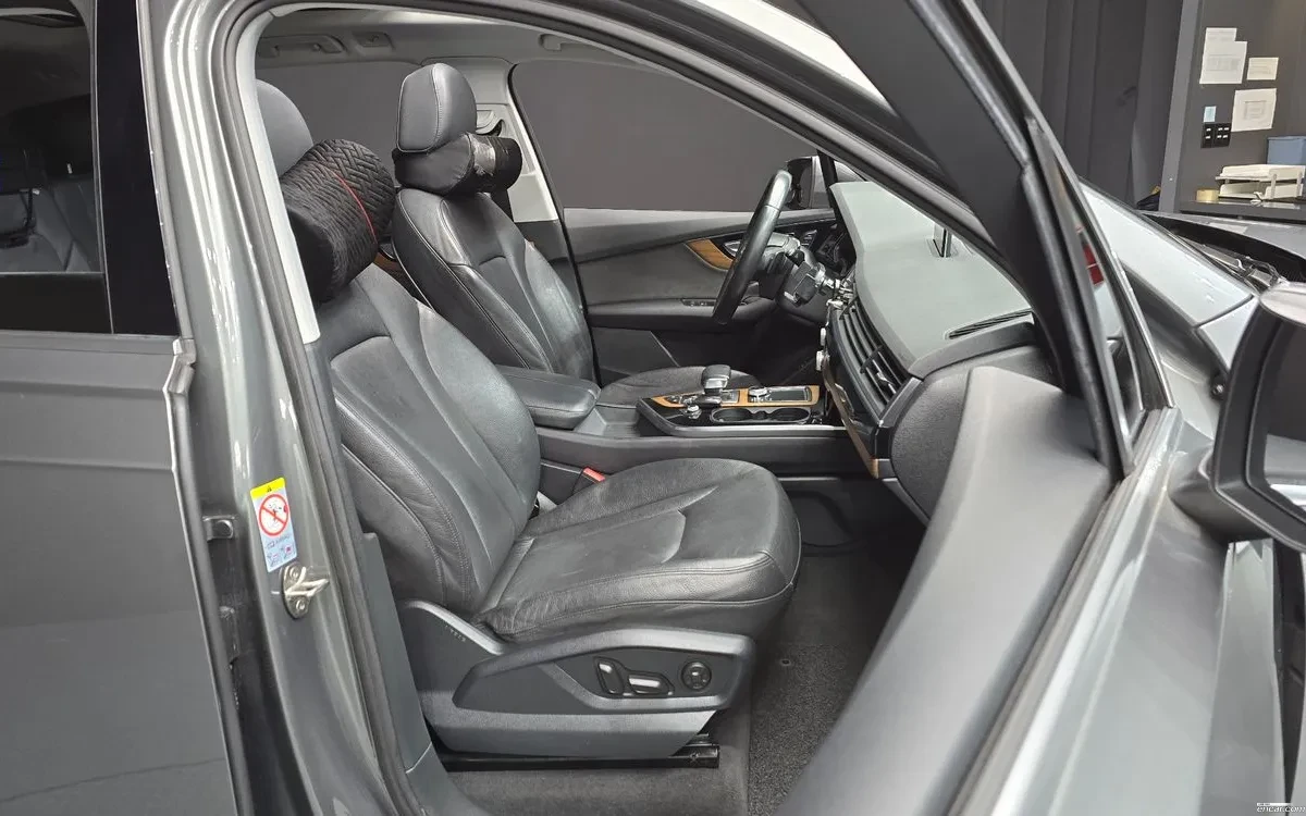 Audi Q7 3.0 35TDI Quattro, Distronic, HeadUp, Обдух, Панор, снимка 10 - Автомобили и джипове - 54762956
