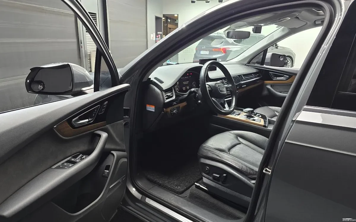 Audi Q7 3.0 35TDI Quattro, Distronic, HeadUp, Обдух, Панор, снимка 8 - Автомобили и джипове - 54762956