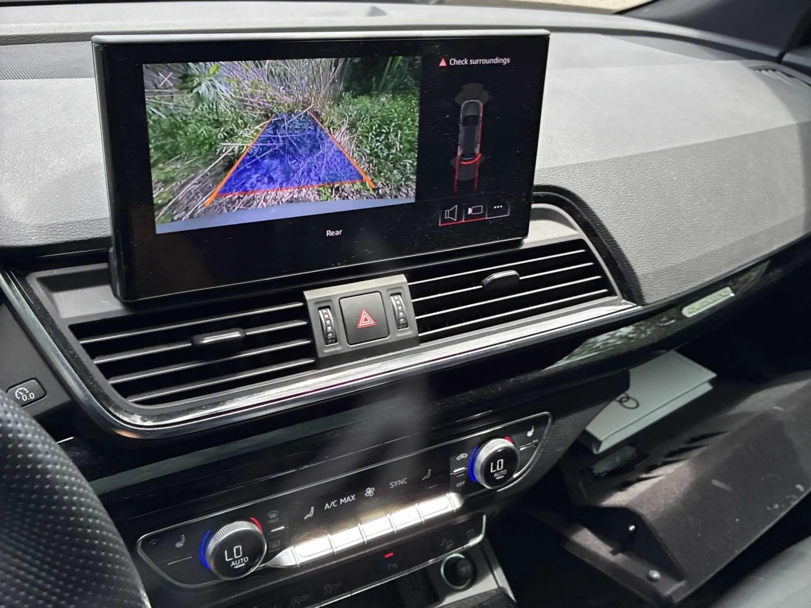 Audi Q5 Progressiv * Keyless * CARFAX * АВТО КРЕДИТ * , снимка 12 - Автомобили и джипове - 54883473