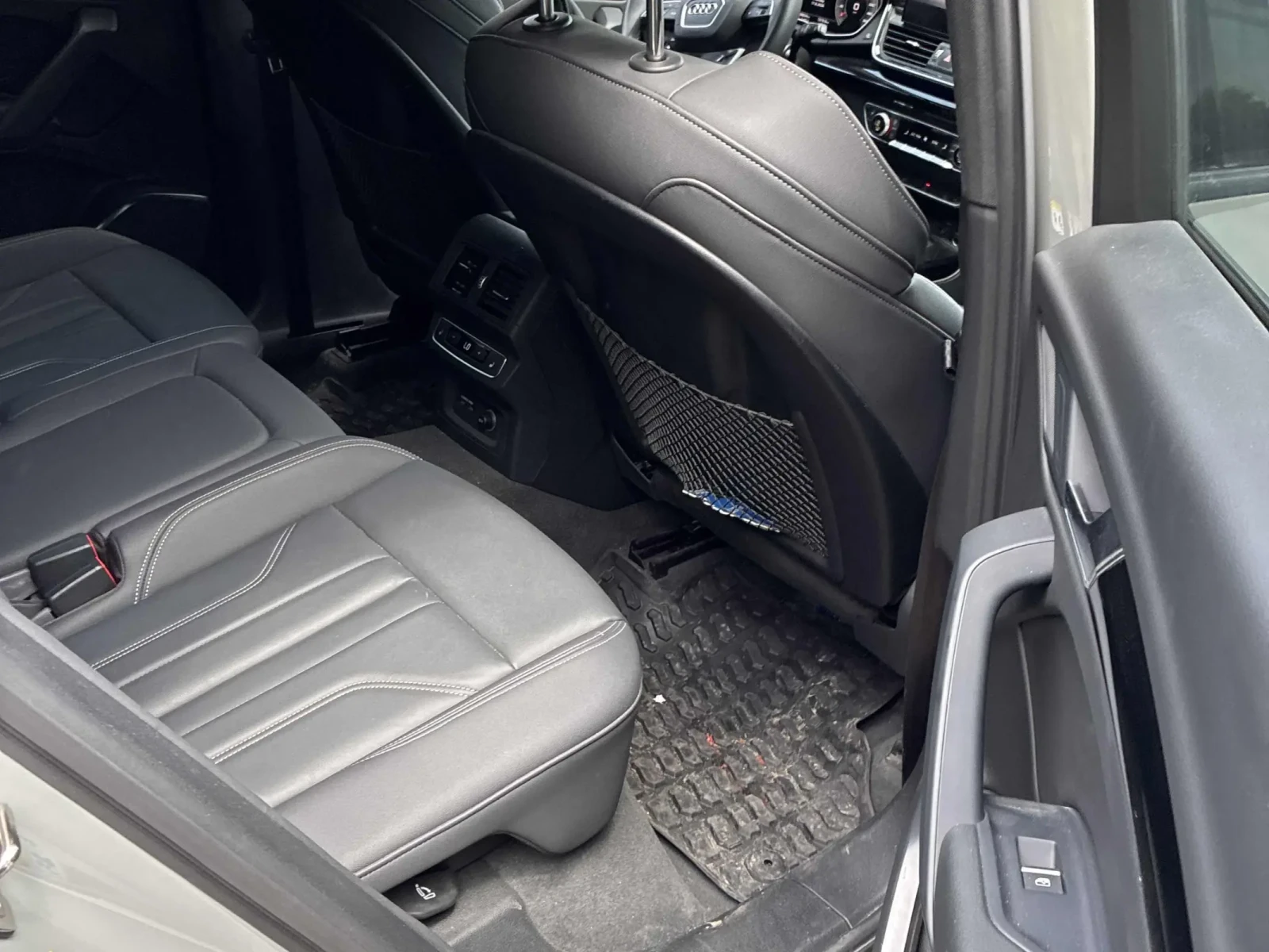 Audi Q5 Progressiv * Keyless * CARFAX * АВТО КРЕДИТ * , снимка 9 - Автомобили и джипове - 54883473