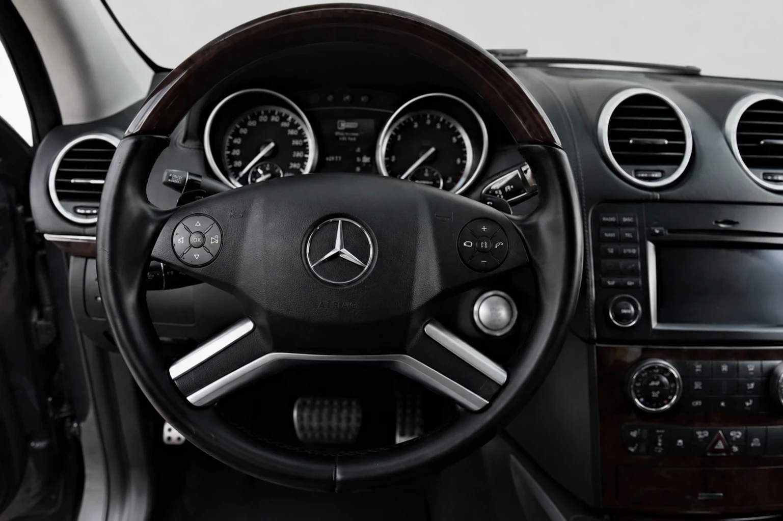 Mercedes-Benz GL 500 Grand edition full maxx , снимка 9 - Автомобили и джипове - 55730664