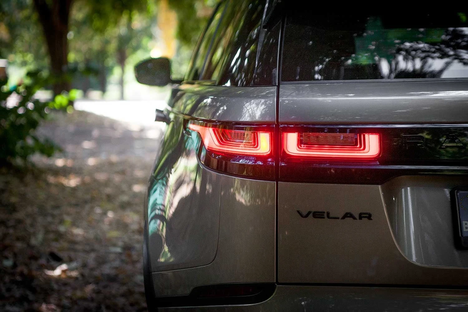 Land Rover Range Rover Velar Е400 plug in hybrid 404hp, снимка 9 - Автомобили и джипове - 55779594