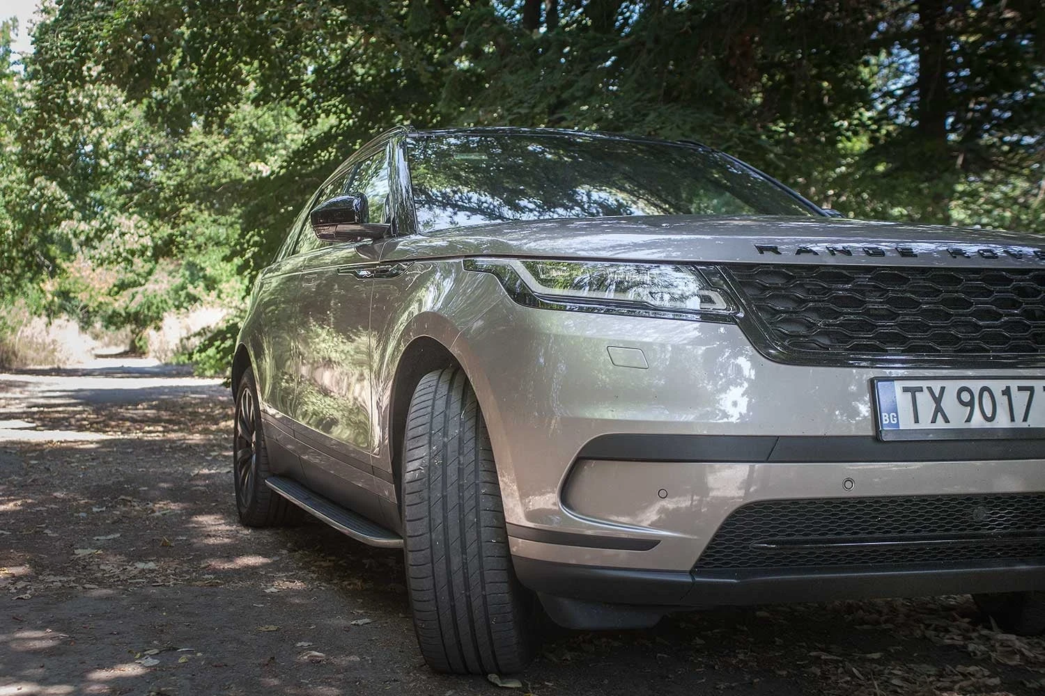 Land Rover Range Rover Velar Е400 plug in hybrid 404hp, снимка 2 - Автомобили и джипове - 55779594