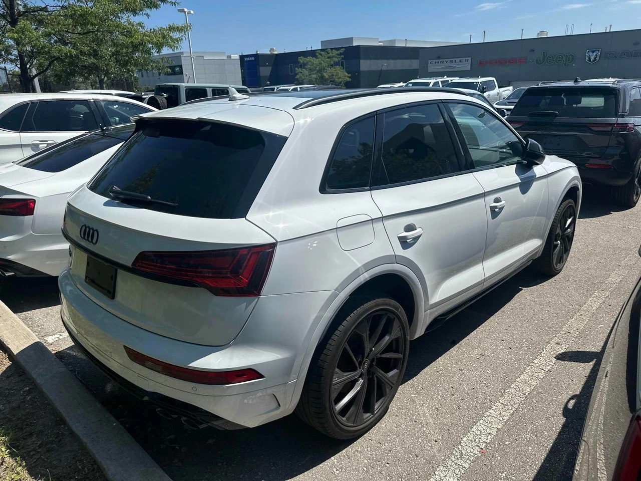 Audi SQ5 Progressiv, снимка 3 - Автомобили и джипове - 55798494