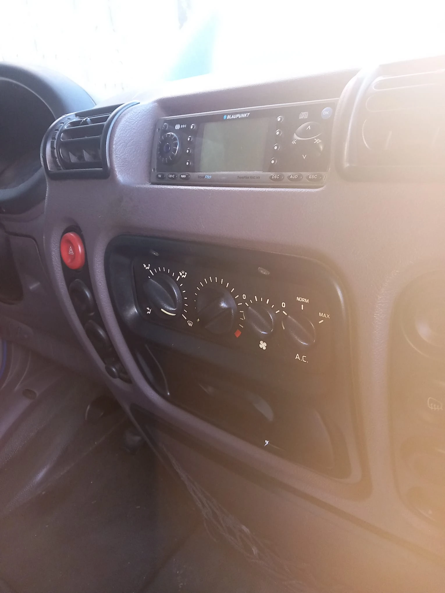 Renault Master ХЛАДЕЛЕН МАГАЗИН 2.8D 125кс на ИВЕКО, снимка 8 - Бусове и автобуси - 54369093