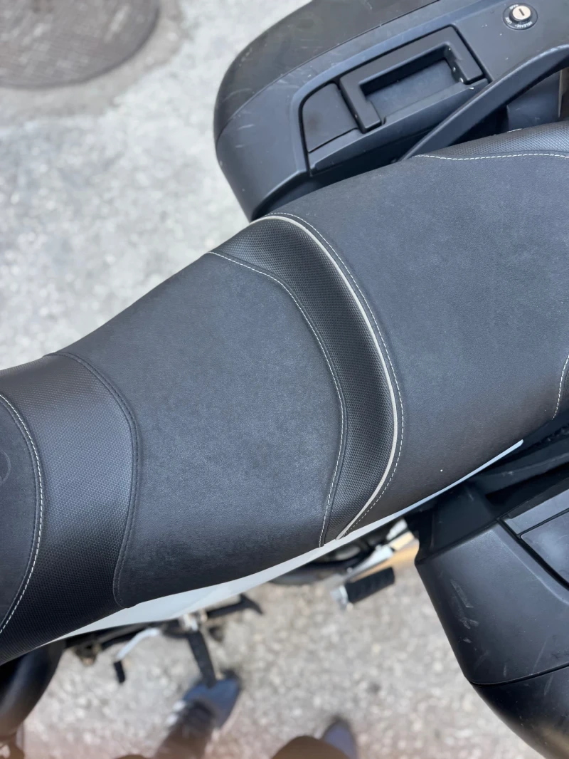 BMW R R1200R Сервизна история, снимка 6 - Мотоциклети и мототехника - 52863808