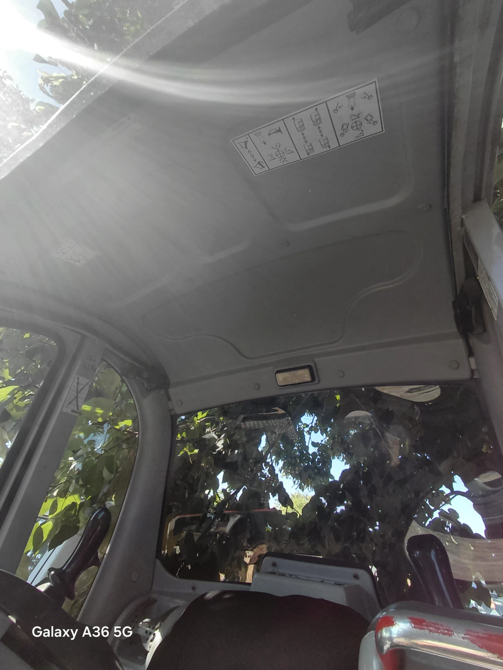 Багер Neuson 1503, снимка 14 - Индустриална техника - 55936418
