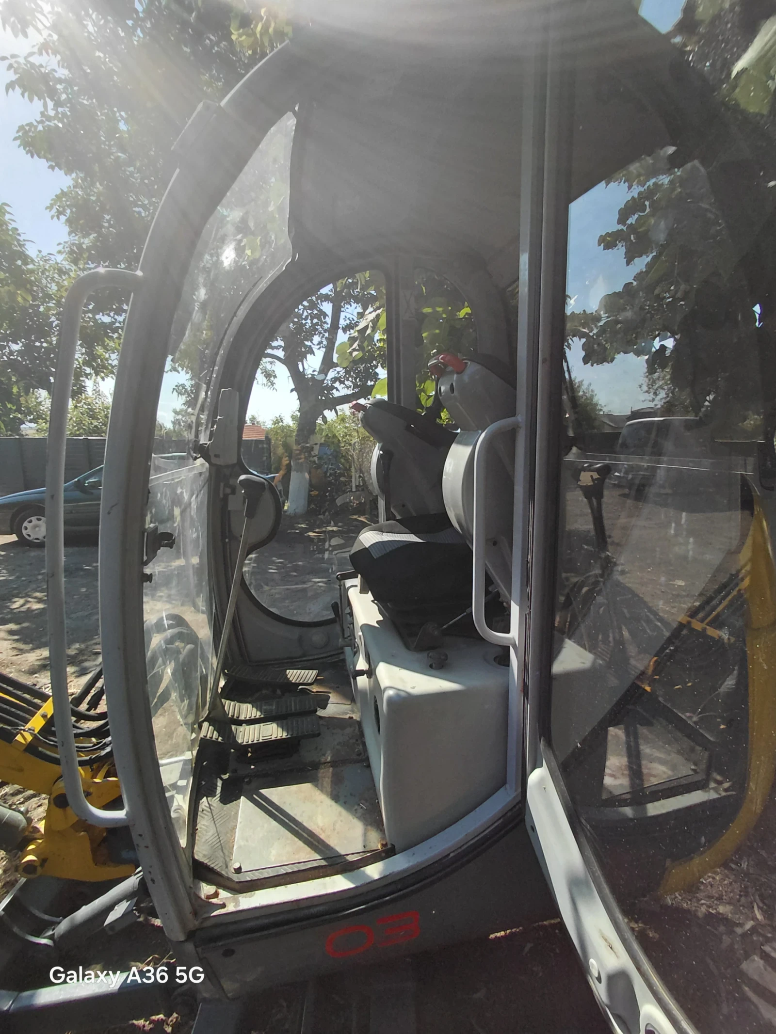 Багер Neuson 1503, снимка 13 - Индустриална техника - 55936418