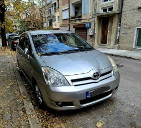 Toyota Corolla verso  - изображение 1