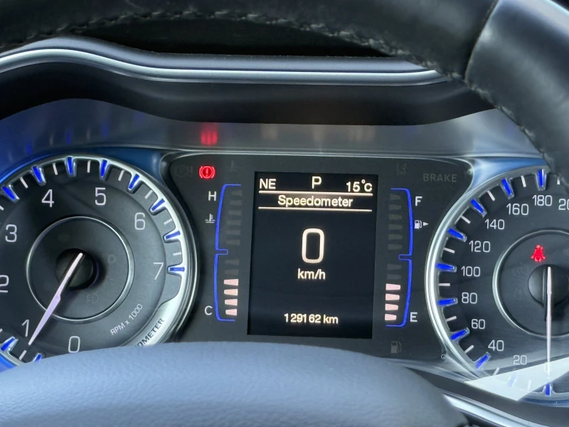 Chrysler 200 Chrysler 200, снимка 16 - Автомобили и джипове - 52526541