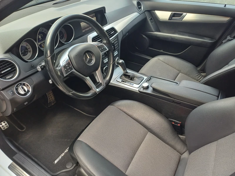 Mercedes-Benz C 350 AMG, снимка 6 - Автомобили и джипове - 52339218