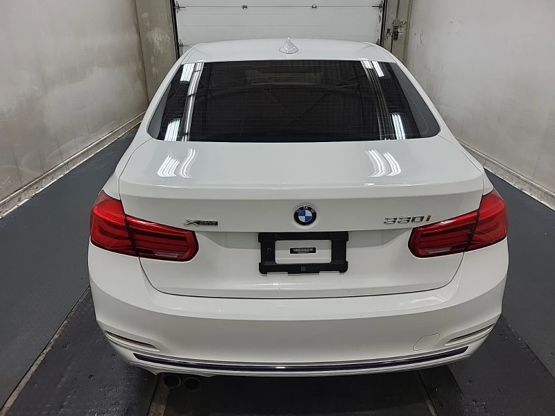 BMW 330 * XDRIVE30I * CARFAX * ЦЕНА ДО БЪЛГАРИЯ, снимка 5 - Автомобили и джипове - 52696170