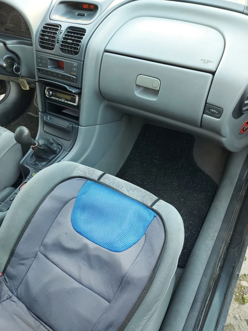 Renault Laguna, снимка 4 - Автомобили и джипове - 53009669