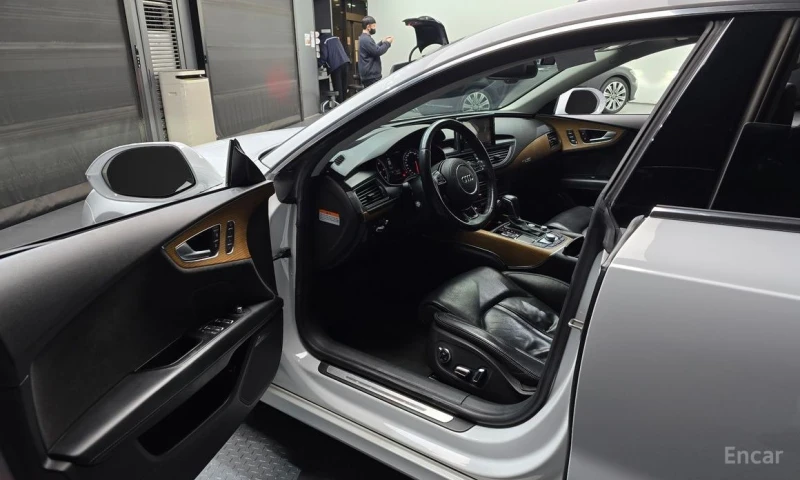 Audi A7, снимка 10 - Автомобили и джипове - 53475590