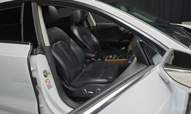 Audi A7, снимка 12 - Автомобили и джипове - 53475590