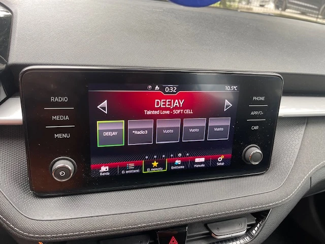 Skoda Fabia 1.0 TSI , снимка 8 - Автомобили и джипове - 54041792