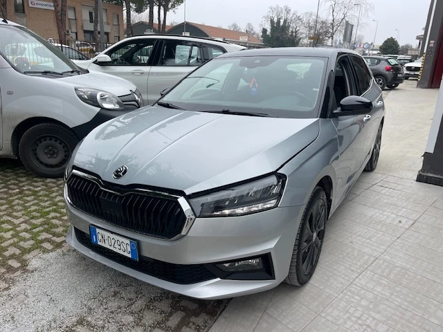 Skoda Fabia 1.0 TSI , снимка 3 - Автомобили и джипове - 54041792