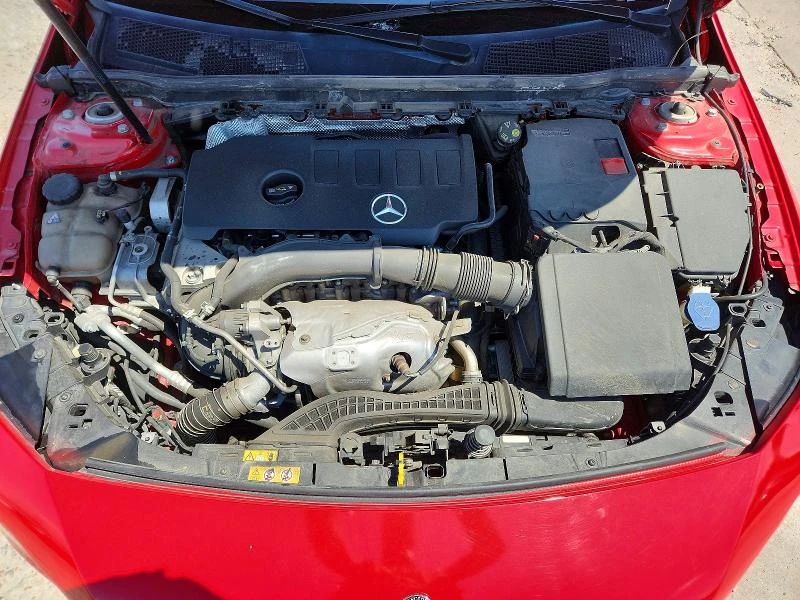 Mercedes-Benz CLA 250  AMG LINE / 4MATIC, снимка 11 - Автомобили и джипове - 55773060