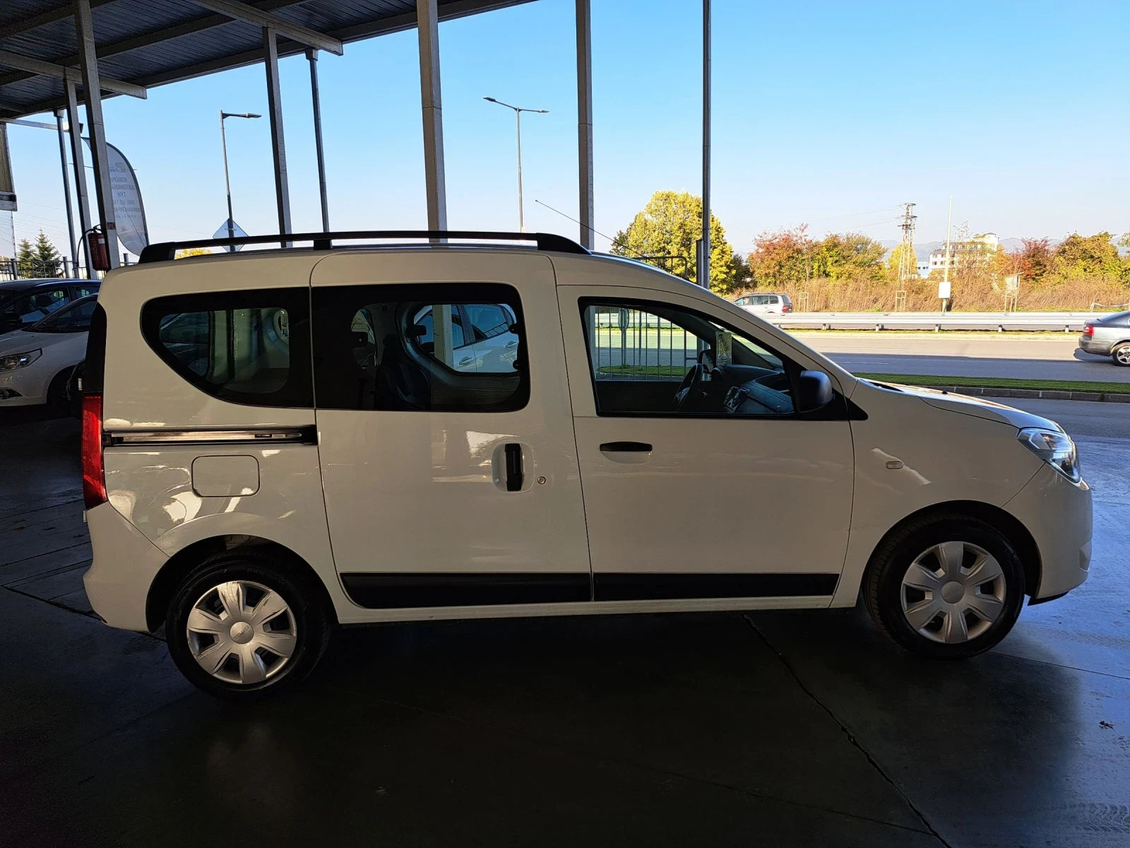 Dacia Dokker 1.6i 102ps. ITALIA - изображение 7