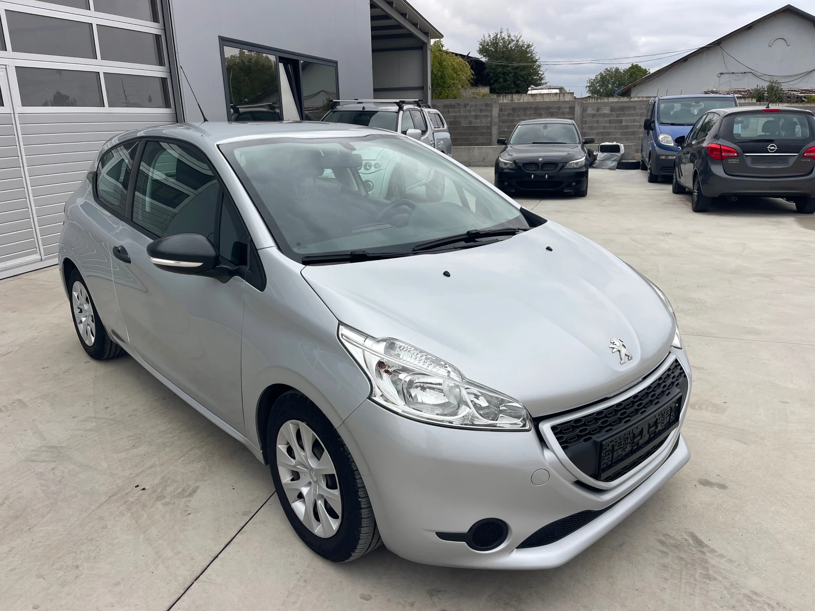 Peugeot 208 1.4HDI - изображение 6