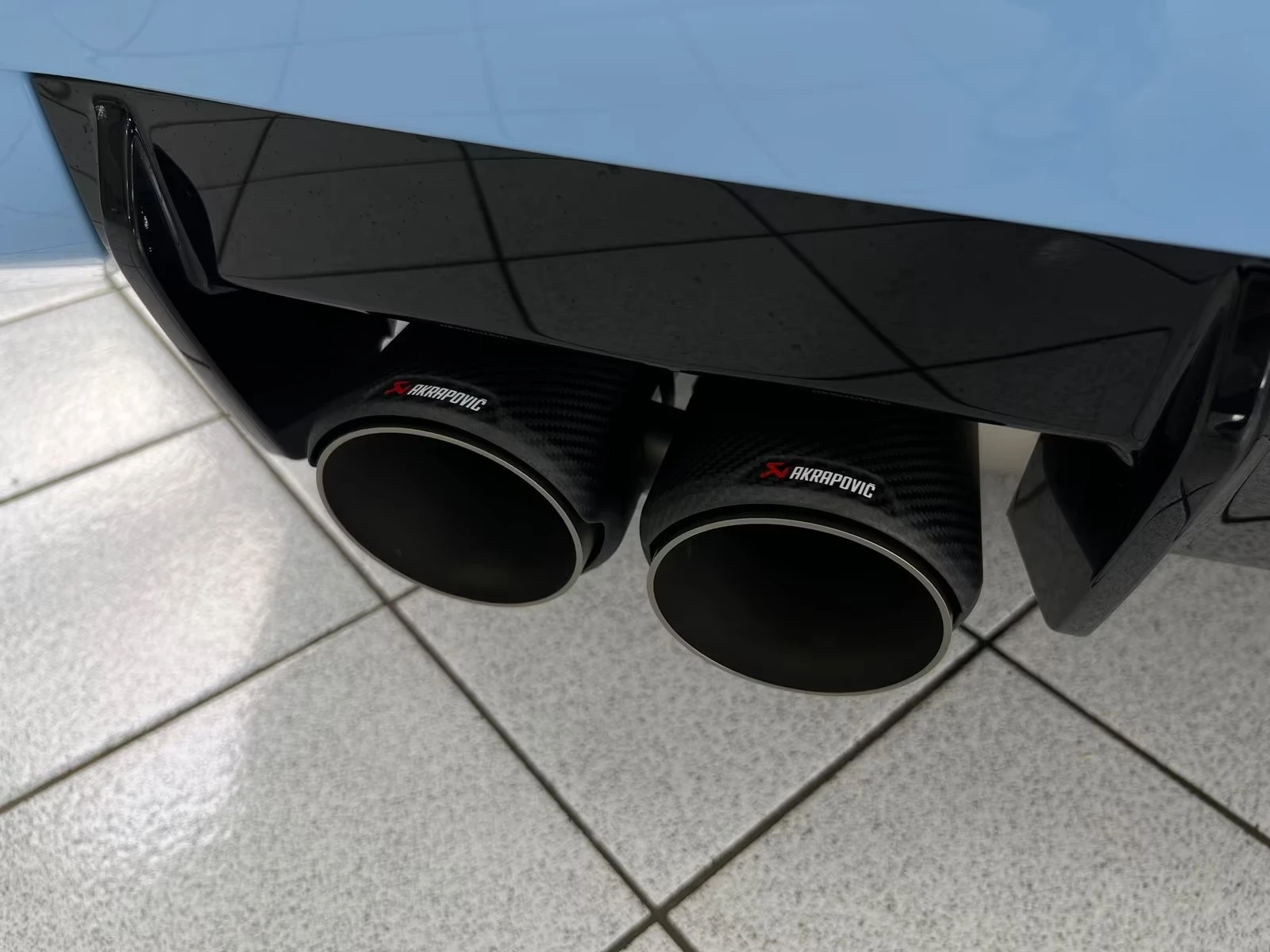 BMW M2 AKRAPOVIC* Schiebed - изображение 9