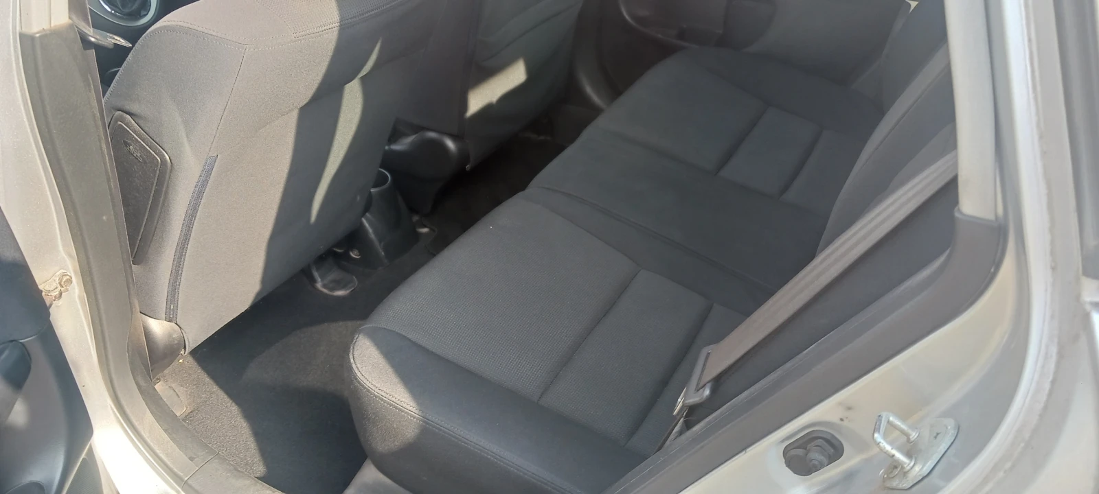 Honda Civic 1.7 CTDi, снимка 15 - Автомобили и джипове - 53871930