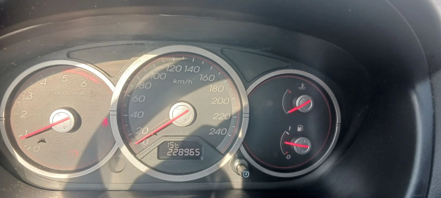 Honda Civic 1.7 CTDi, снимка 16 - Автомобили и джипове - 53871930