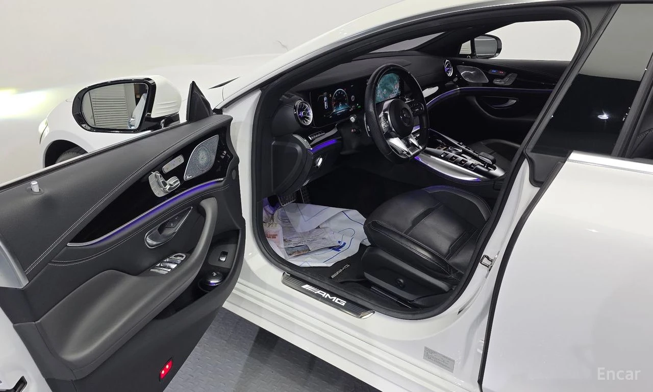 Mercedes-Benz AMG GT 4MATIC+ BURMESTER* ОБДУХВАНЕ* LANE* ASSIST* , снимка 5 - Автомобили и джипове - 54605595