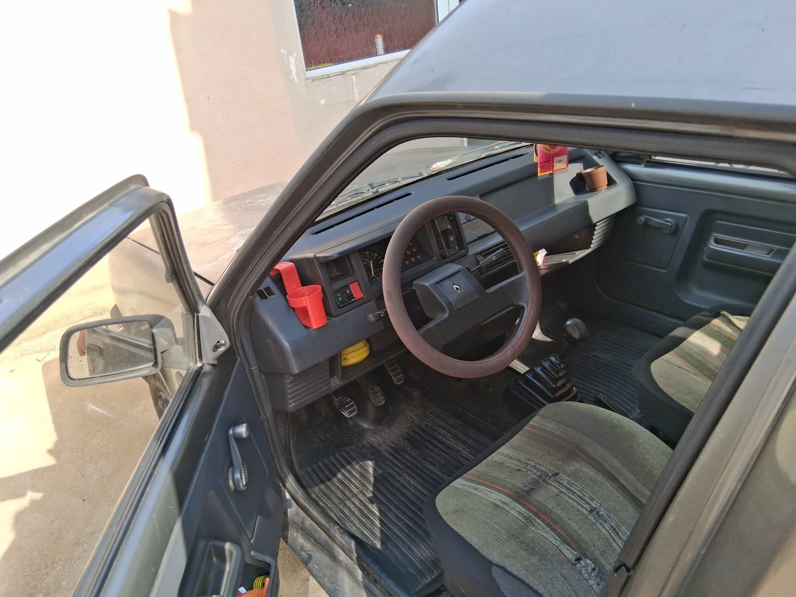 Renault Express 1.4, снимка 8 - Автомобили и джипове - 54812357