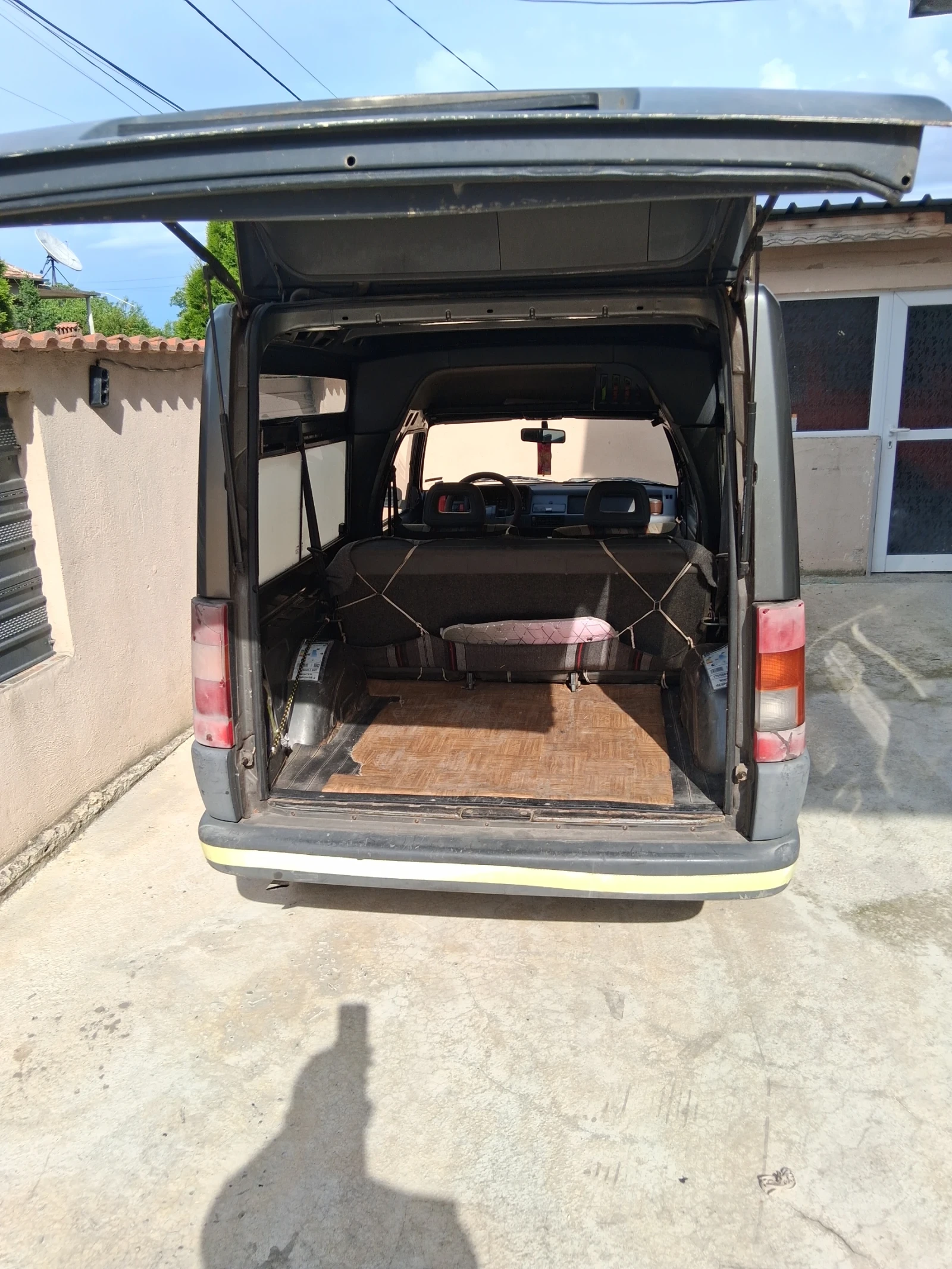 Renault Express 1.4, снимка 7 - Автомобили и джипове - 54812357