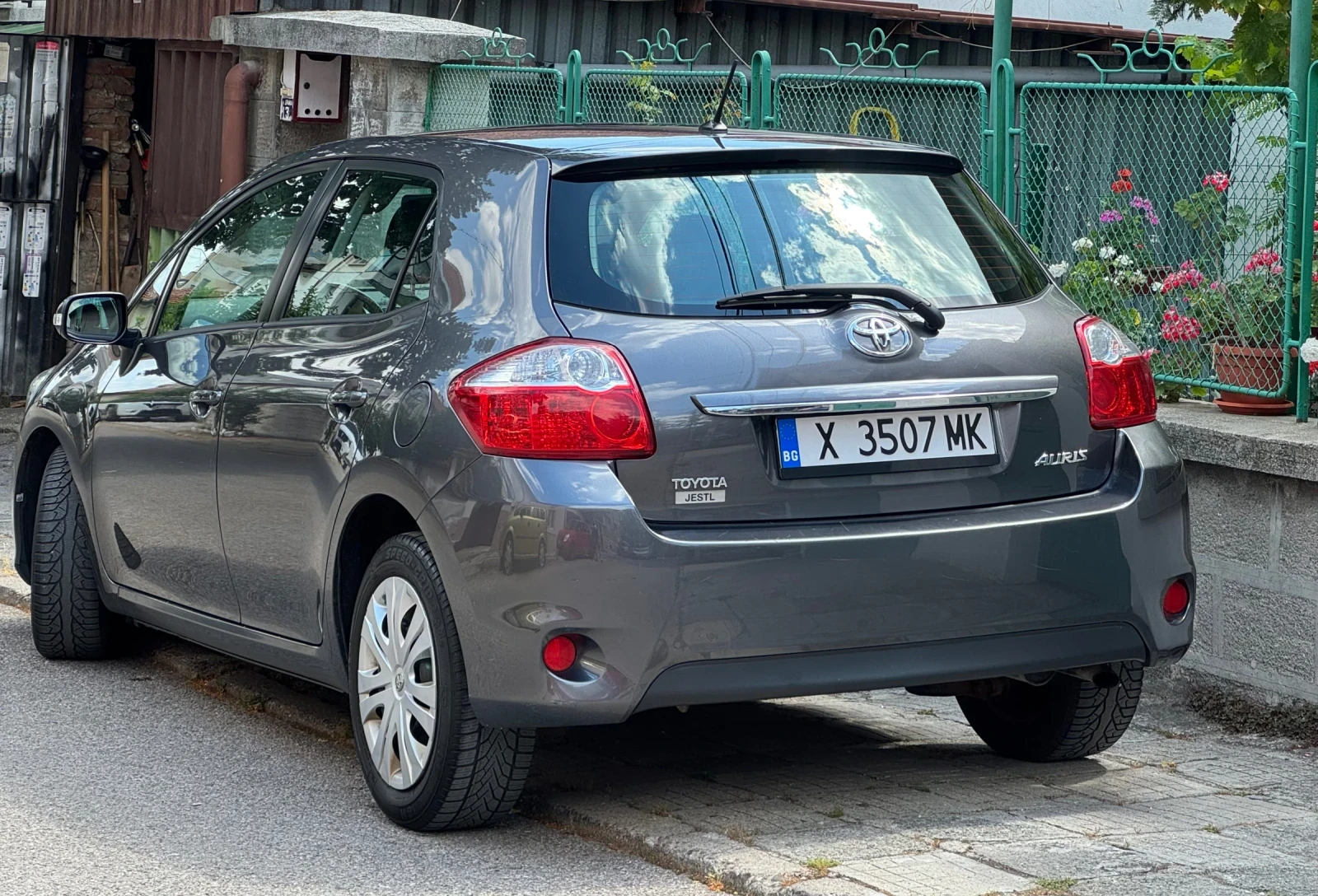 Toyota Auris 1.33vvt 99ps, снимка 2 - Автомобили и джипове - 55070164