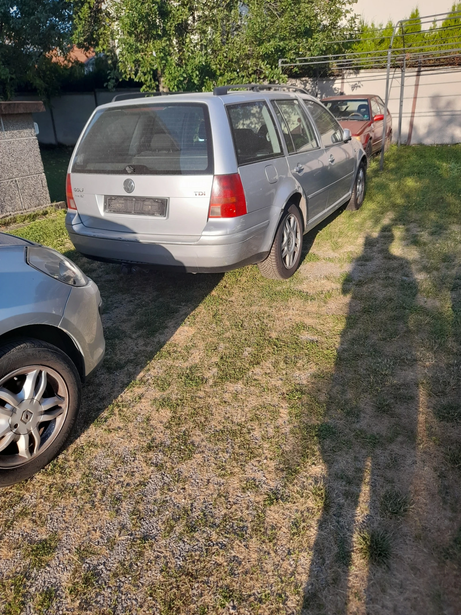 VW Golf 1.9 TDI КОМБИ 116к.с. 6 СКОРОСТИ, снимка 3 - Автомобили и джипове - 55141886