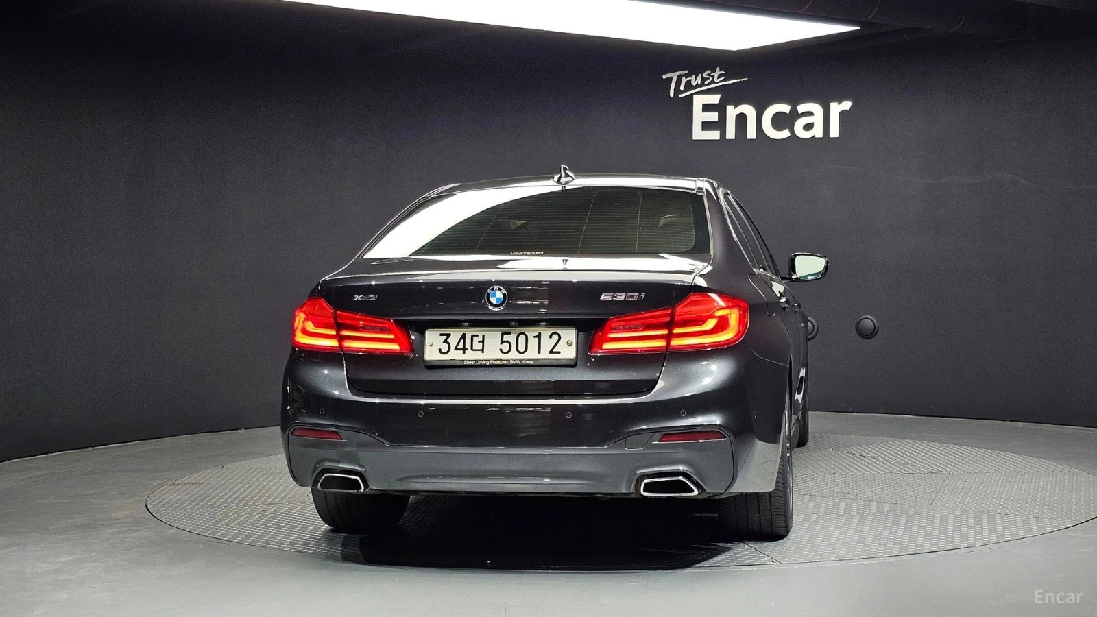 BMW 530 M-SPORT PLUS* ПОДГРЕВ* ОБДУХВАНЕ* ШИБИДАХ* 360* HU, снимка 4 - Автомобили и джипове - 55485389