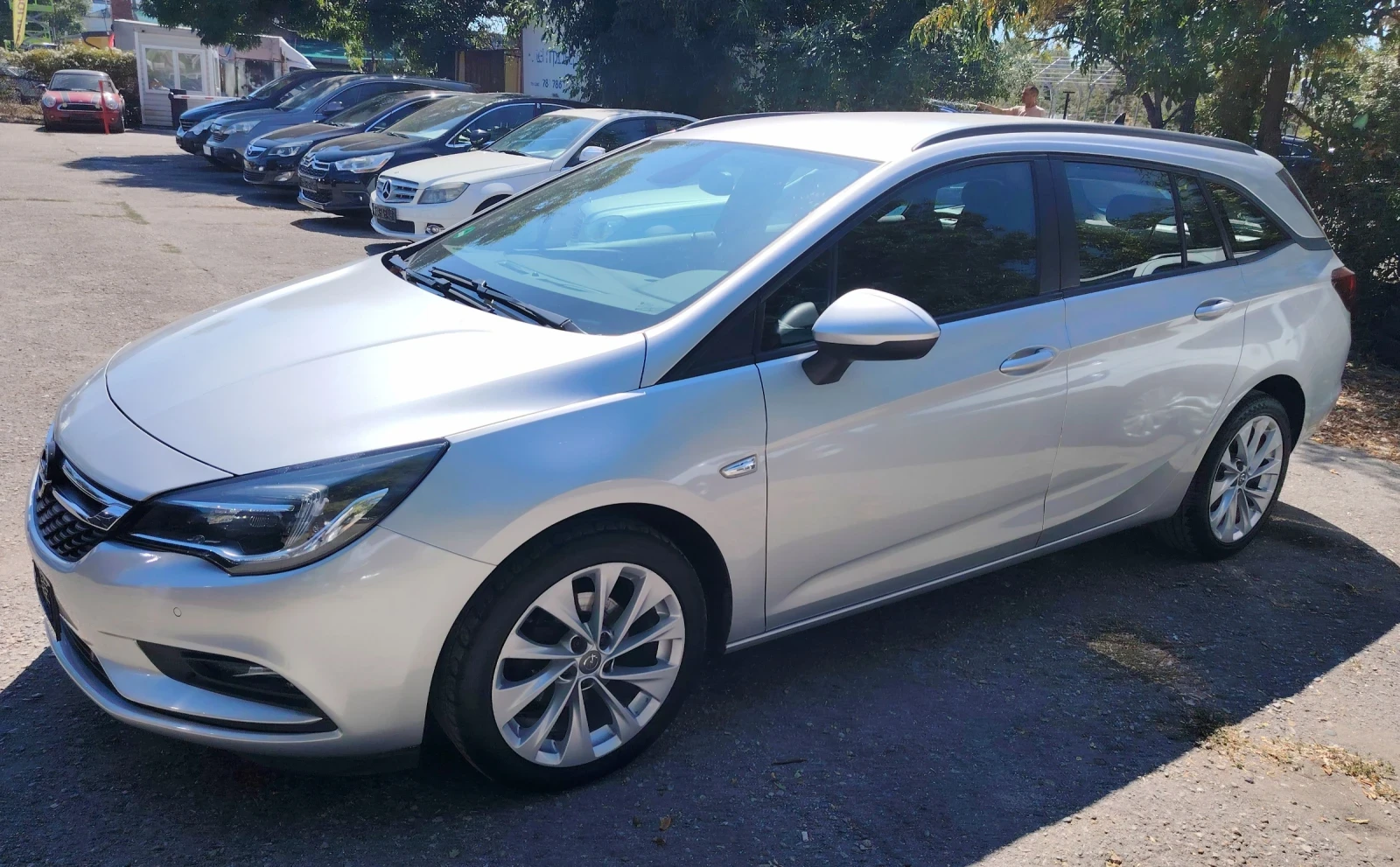 Opel Astra 1.4Ti/Sports-Tourer, снимка 2 - Автомобили и джипове - 55993740
