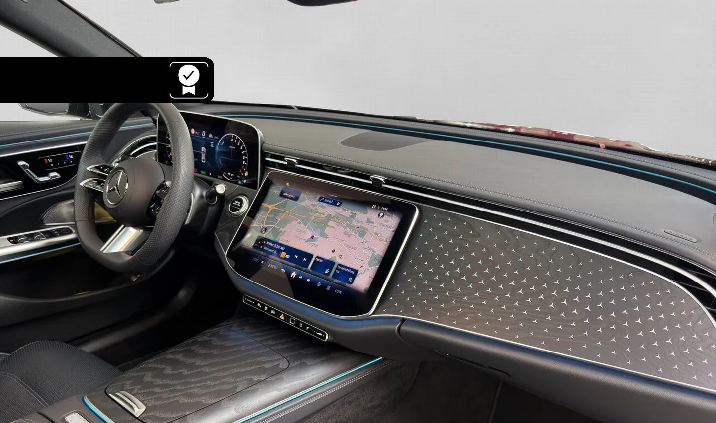 Mercedes-Benz E 400 e/381HP/4M/AMG/BURM4D/360/ACC/DIGITAL/VENT/871z, снимка 12 - Автомобили и джипове - 56017932